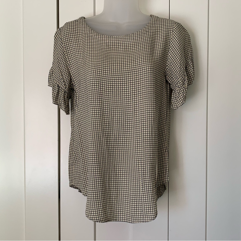Loft A short-sleeve flowing top XS.